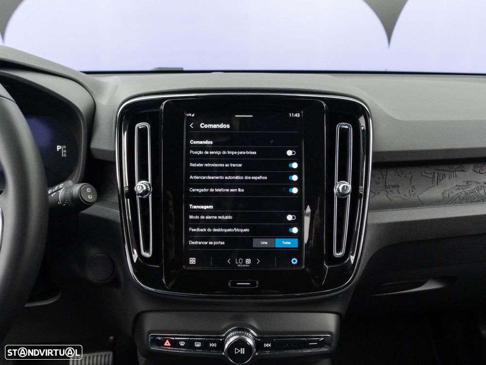 Volvo XC 40 Recharge Core - 36
