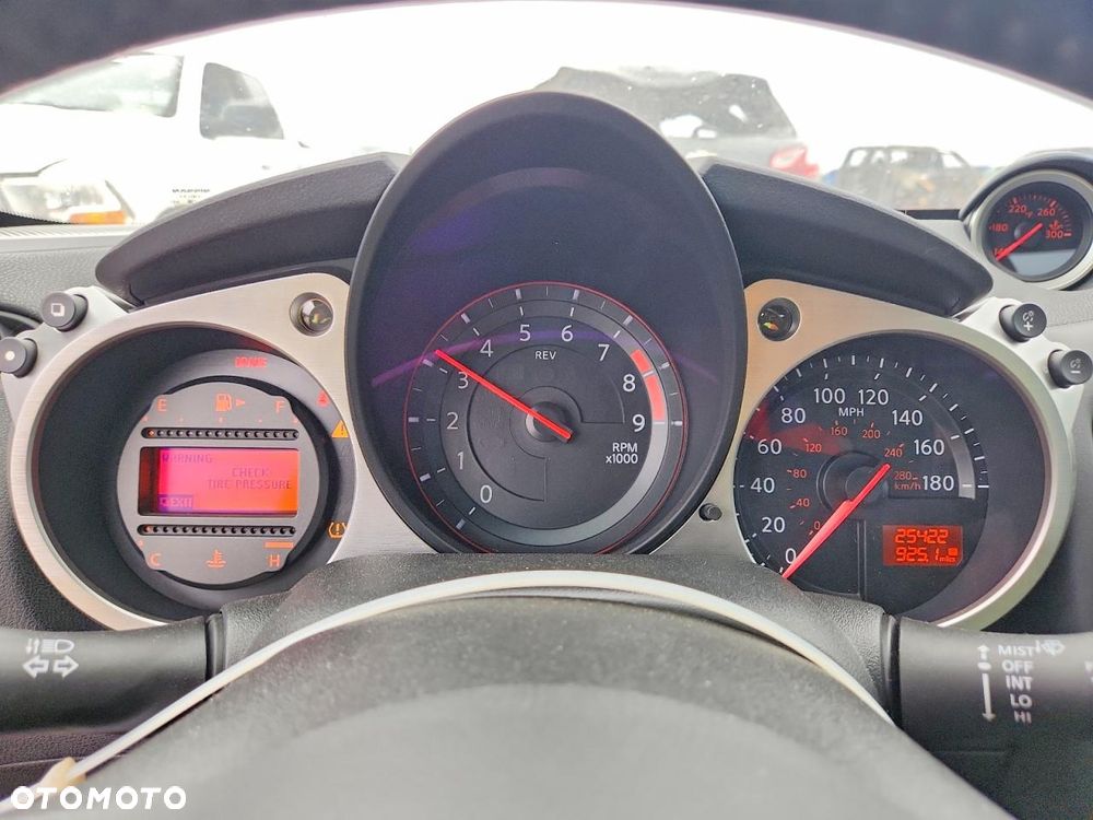 Nissan 370 Z 3.7 V6 Black Edition - 10