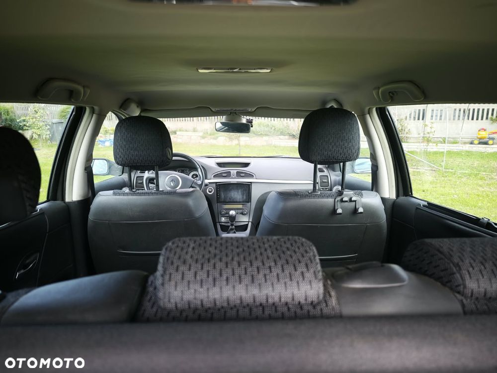 Renault Laguna 2.0T Luxe Dynamique - 8