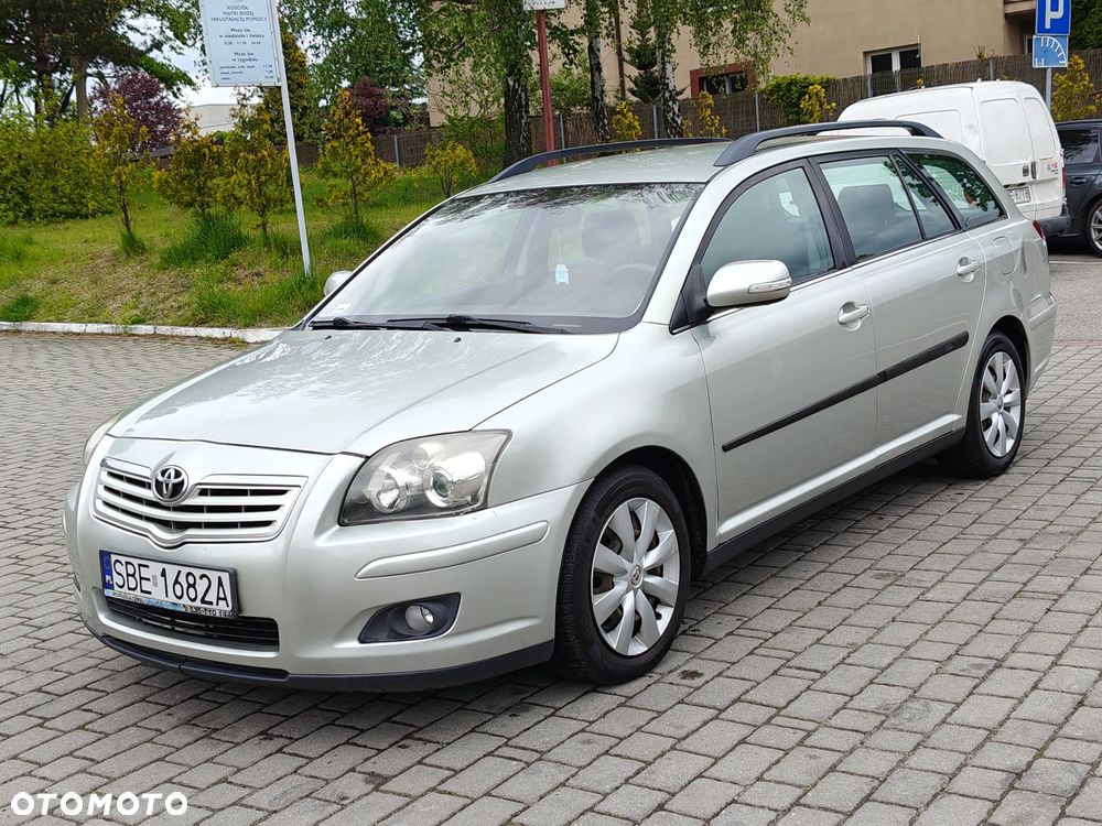 Toyota Avensis 2.0 D-4D Sol Premium - 17