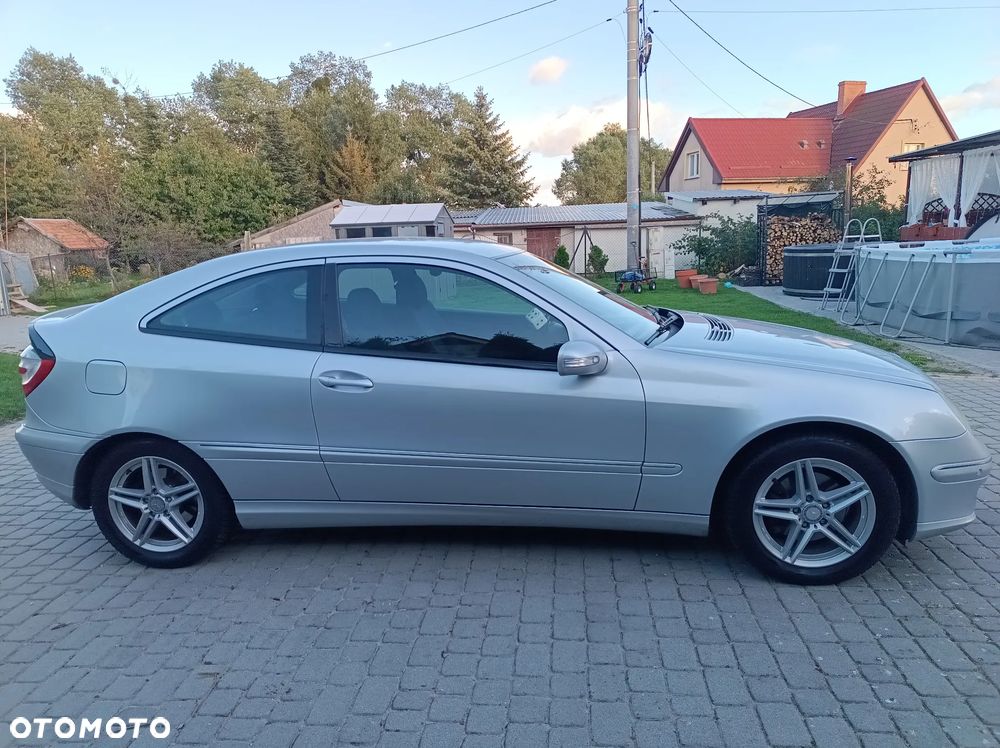 Mercedes-Benz Klasa C 180 Kompressor - 4