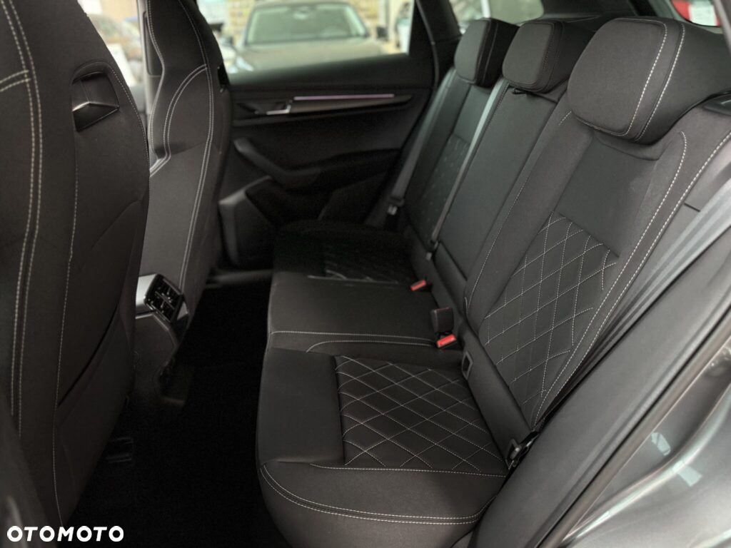 Skoda Karoq 1.5 TSI ACT Sportline DSG - 8