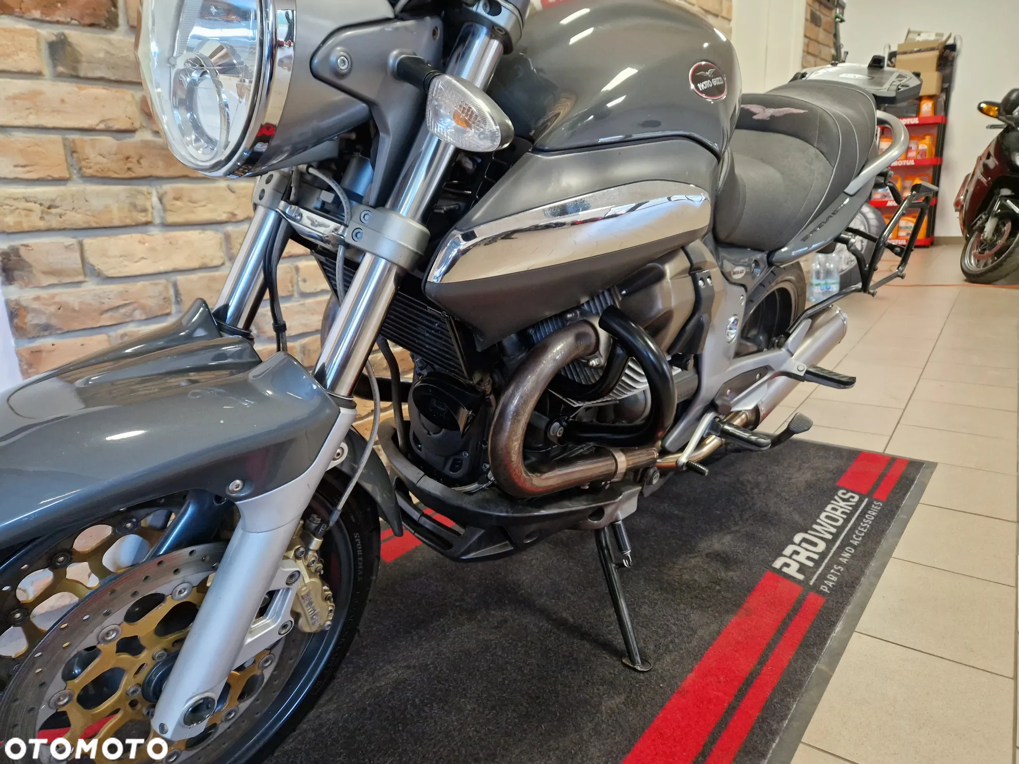 Moto Guzzi Breva - 16