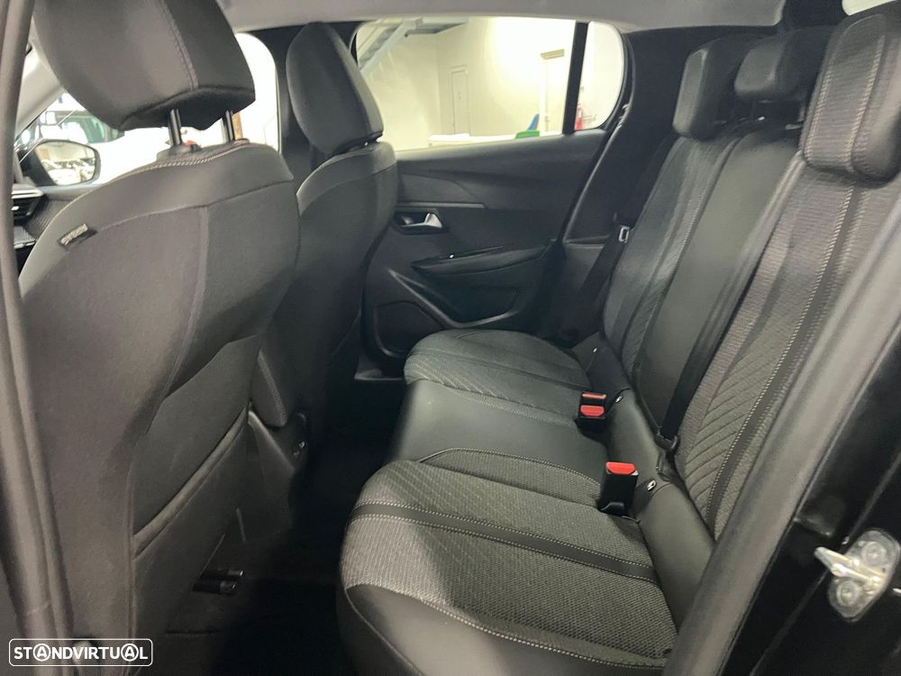 Peugeot 208 1.2 PureTech Active - 11