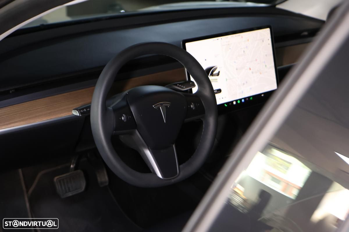Tesla Model 3 Long Range AWD Dual Motor - 24