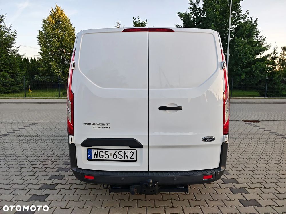 Ford TRANSIT CUSTOM - 13