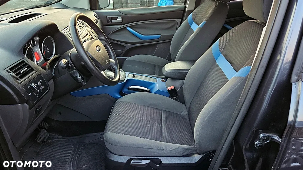 Ford Kuga 2.5 4x4 Titanium - 11