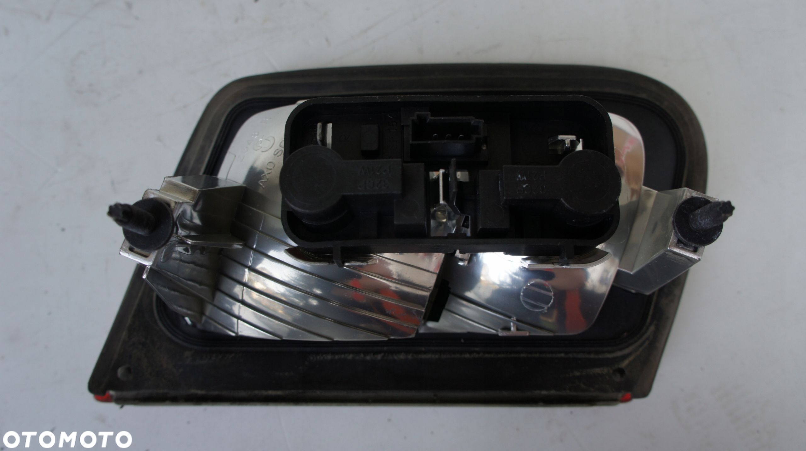 Lampa Prawa Tył Klapy Saab 9-3 II 02-11 Sedan Europa Kraków - 2