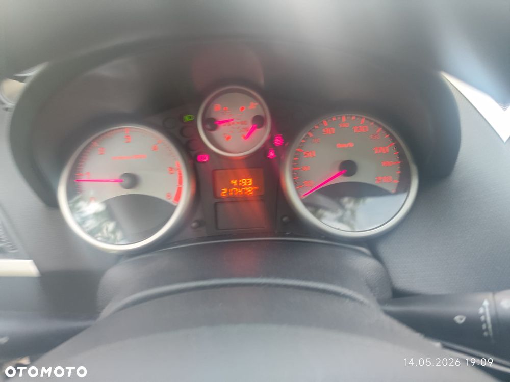 Peugeot 207 1.6 HDi - 5
