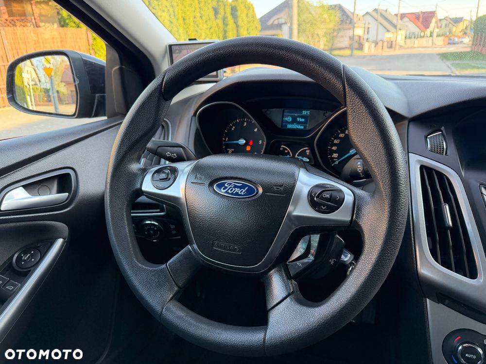 Ford Focus 1.6 TDCi DPF Champions Edition - 23