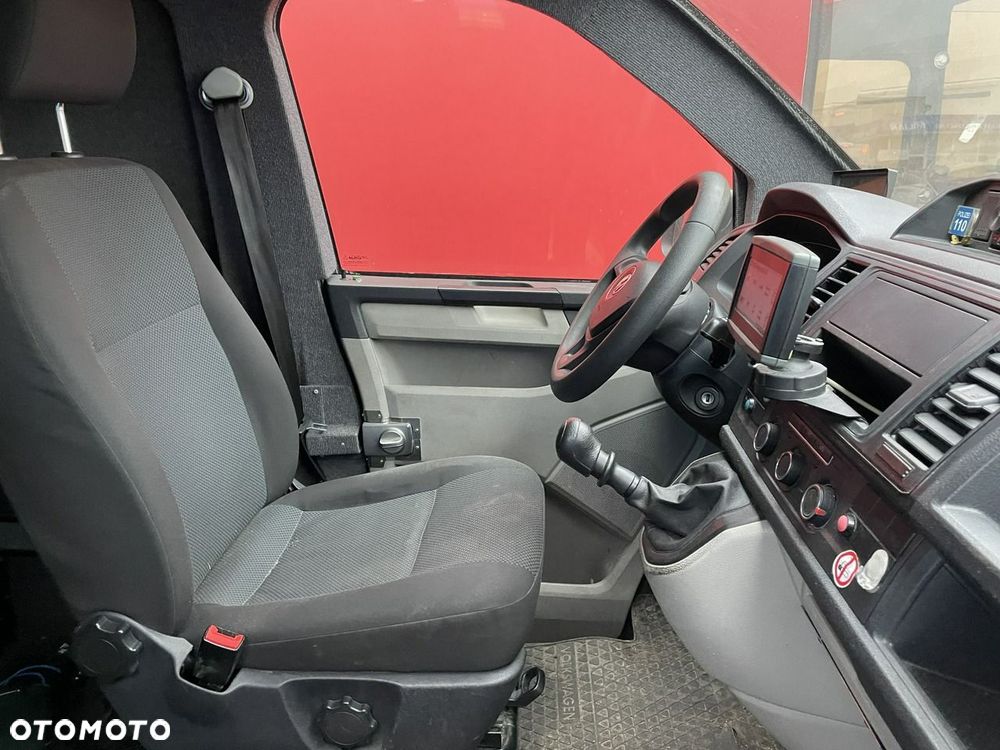Volkswagen Transporter - 8