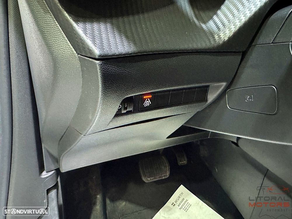 Peugeot 2008 1.2 PureTech Allure Pack EAT8 - 18