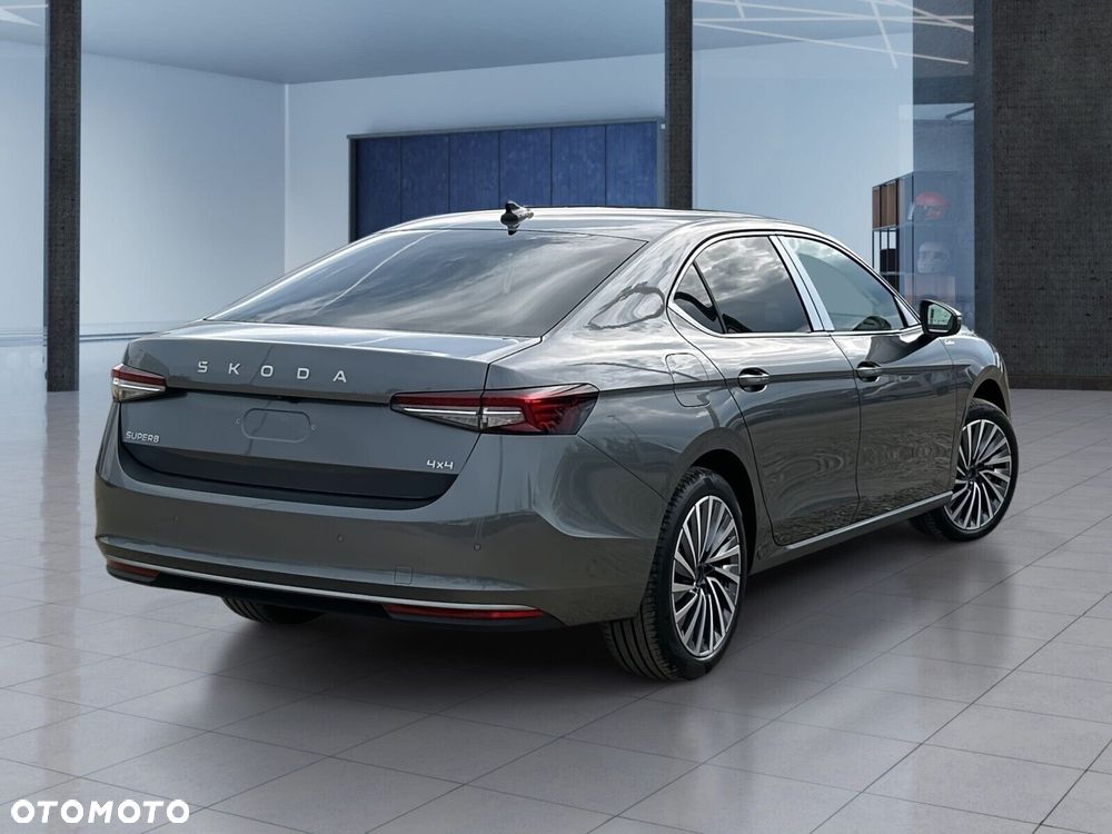 Skoda Superb 2.0 TDI SCR 4x4 L&K DSG - 11