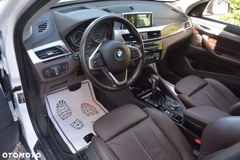 BMW X1 xDrive25i xLine - 17