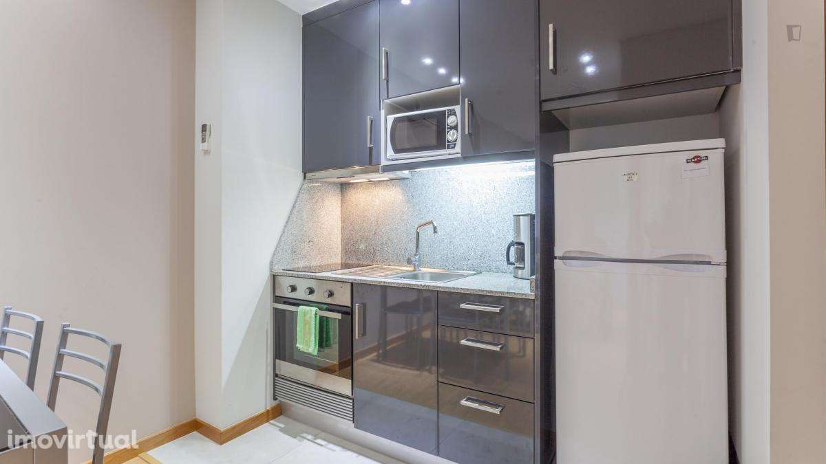 Apartamento com 1 quartos - localizado em Santo Ildefonso Porto - Grande imagem: 5/28