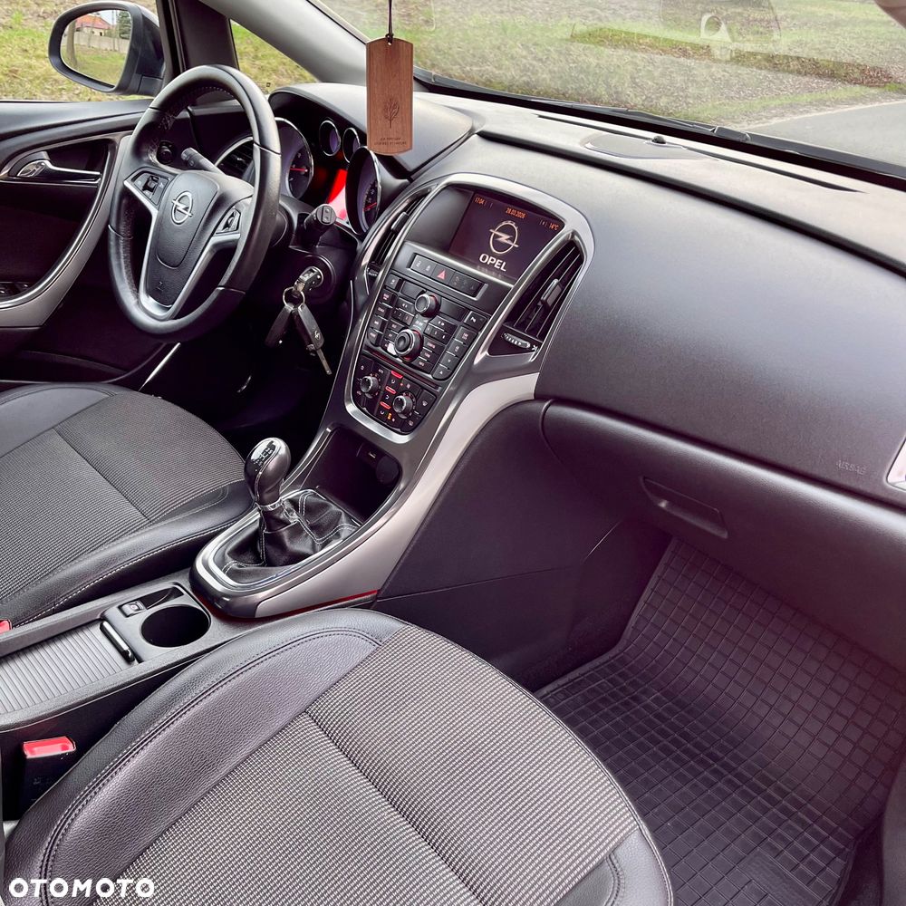 Opel Astra 1.4 Turbo Exklusiv - 37