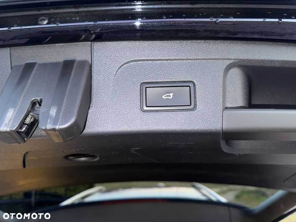 Volkswagen Touran 2.0 TDI SCR DSG Highline - 21