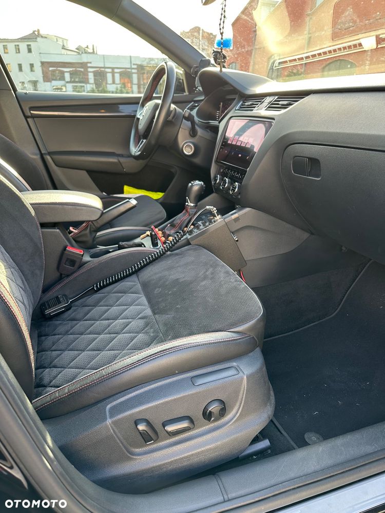 Skoda Octavia 2.0 TDI 4x4 DSG RS60 - 12