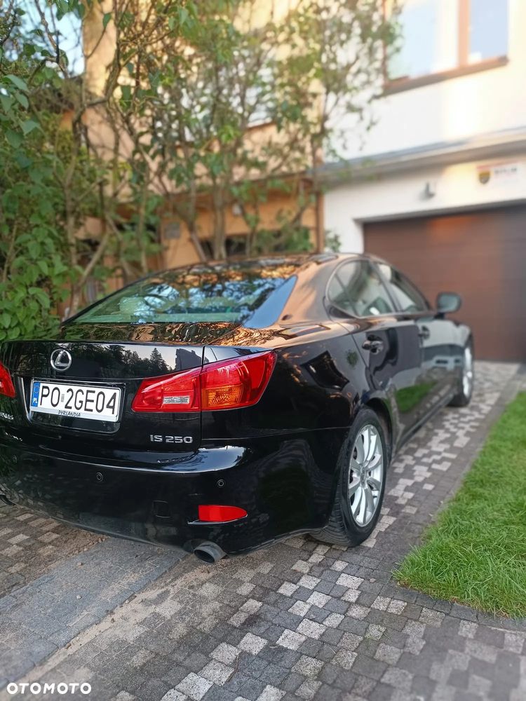 Lexus IS 250 Prestige - 11