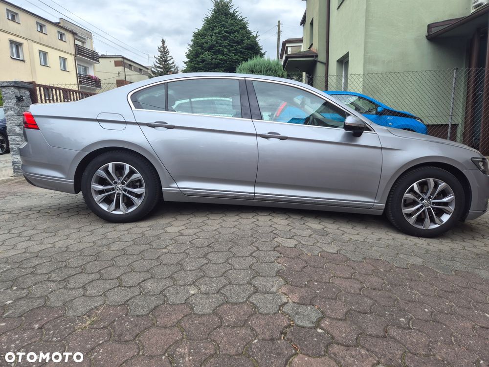 Volkswagen Passat 1.5 TSI EVO Business - 10