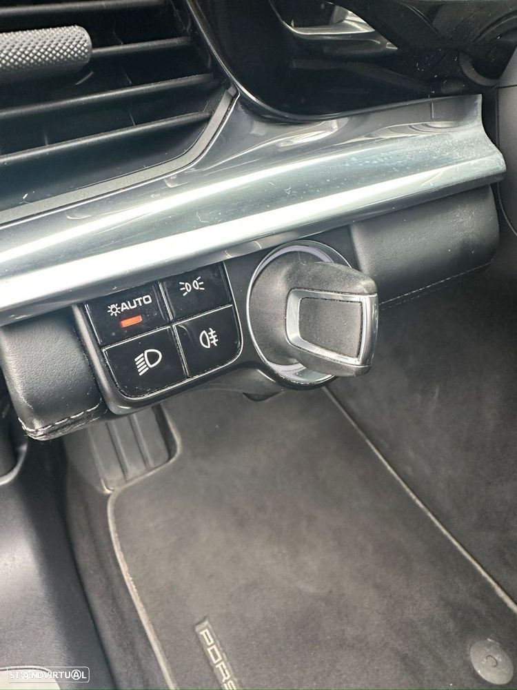 Porsche Panamera Sport Turismo - 17