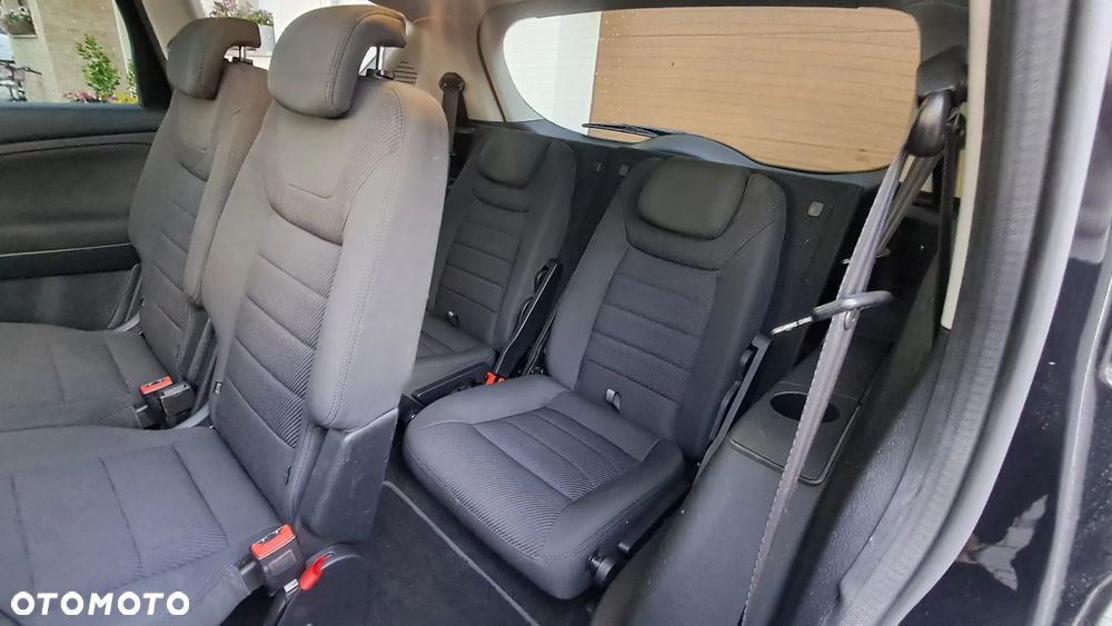 Ford S-Max - 9
