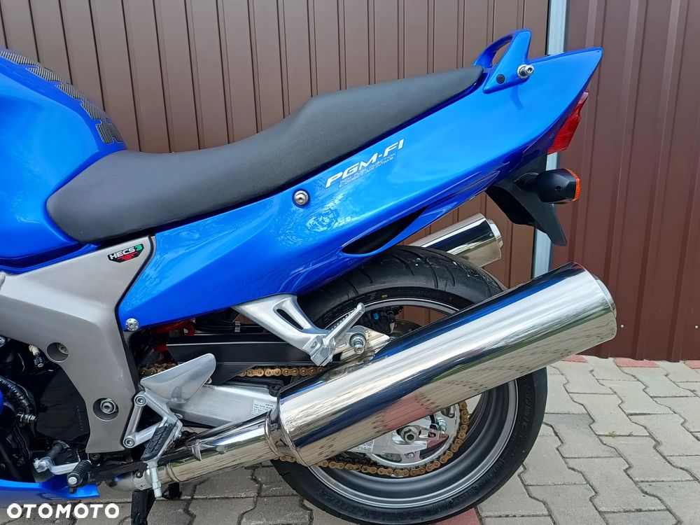 Honda CBR - 28