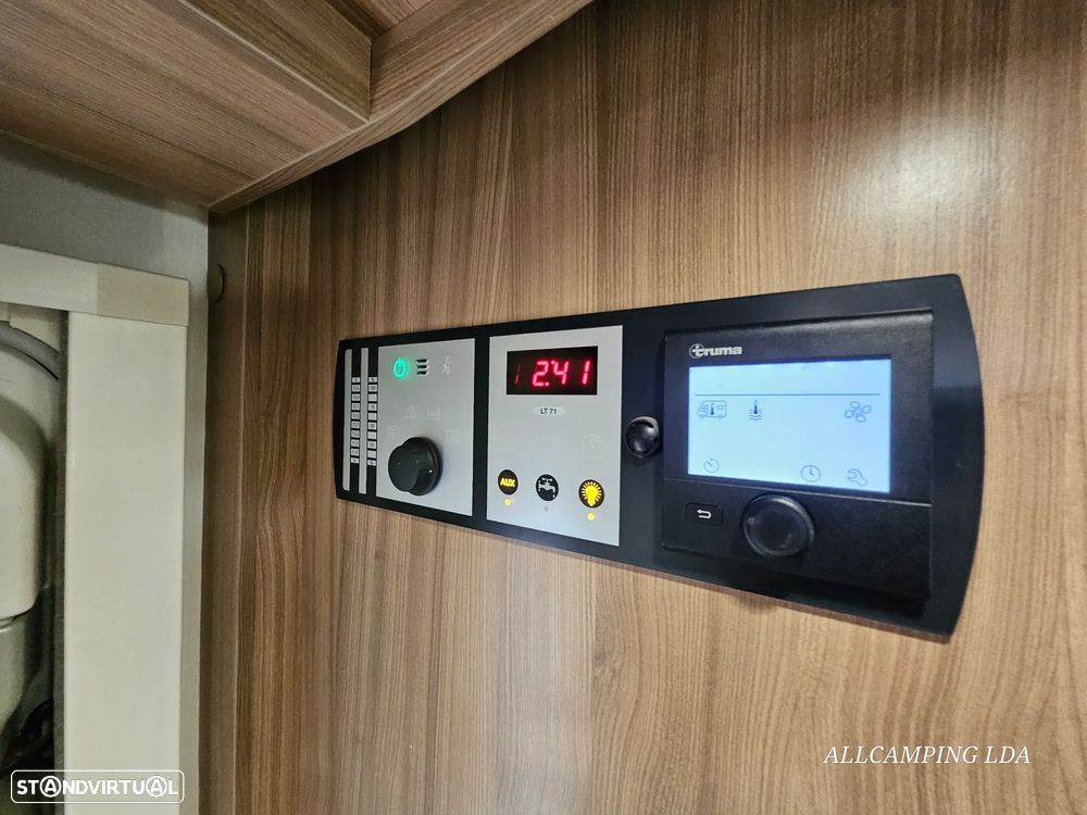 Pilote Sensation P746 CAIXA AUTOMÁTICA CAMA CENTRAL/ BASCULANTE - 55