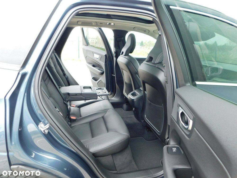 Volvo XC 60 B4 D Geartronic Inscription - 25