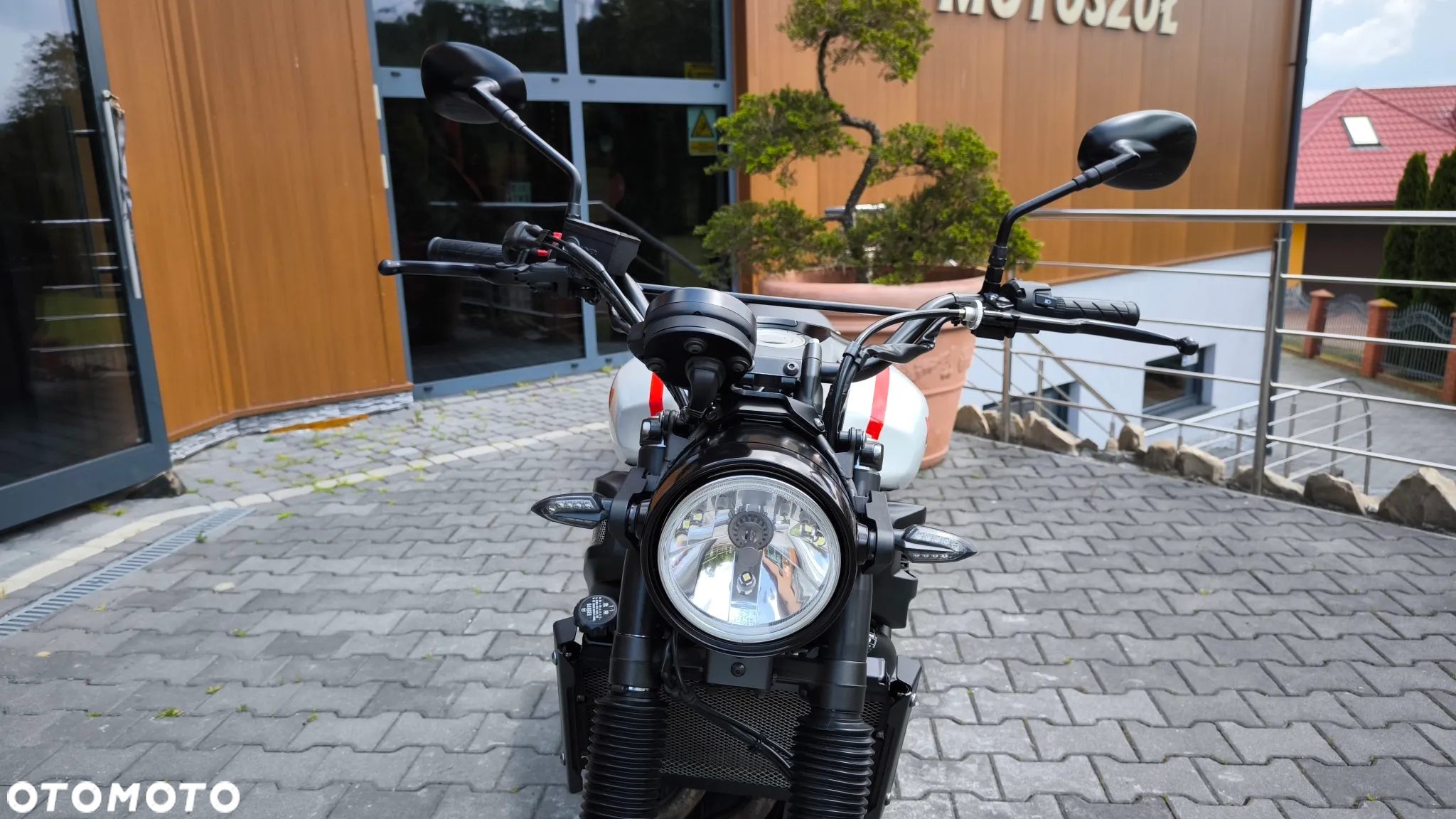 Yamaha XSR - 23