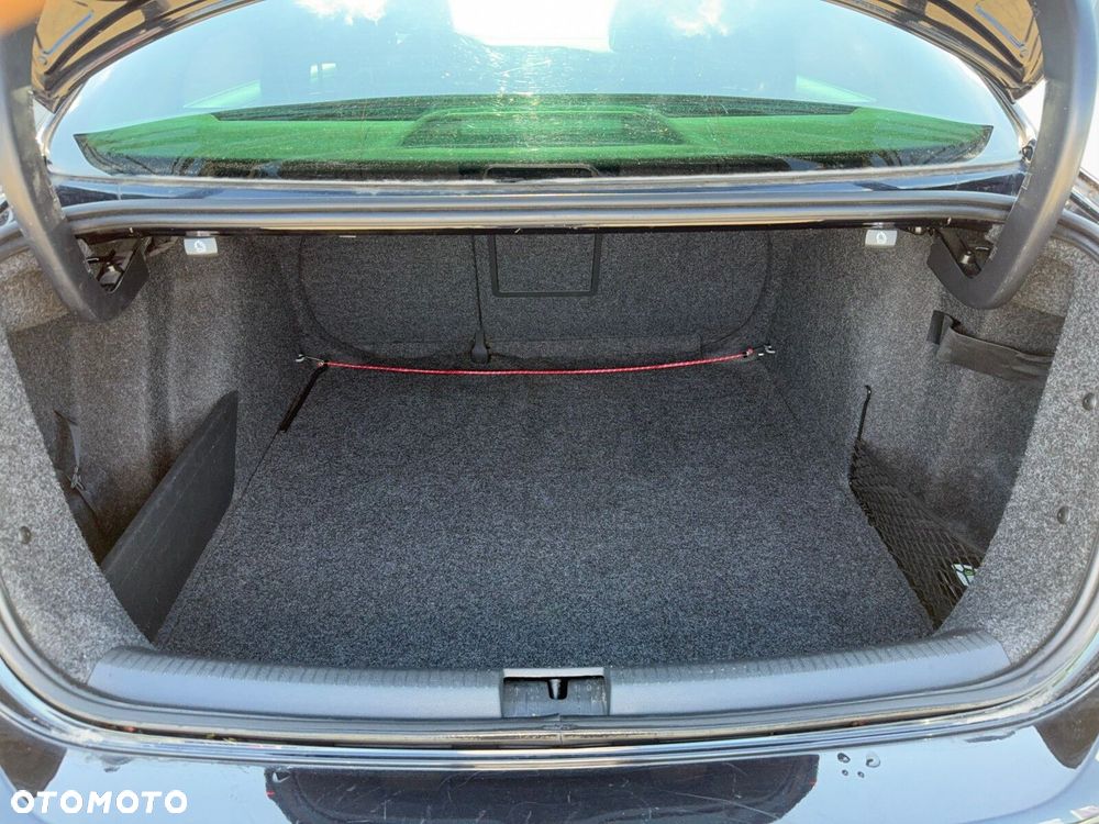 Volkswagen Jetta 1.4 TSI Comfortline - 27