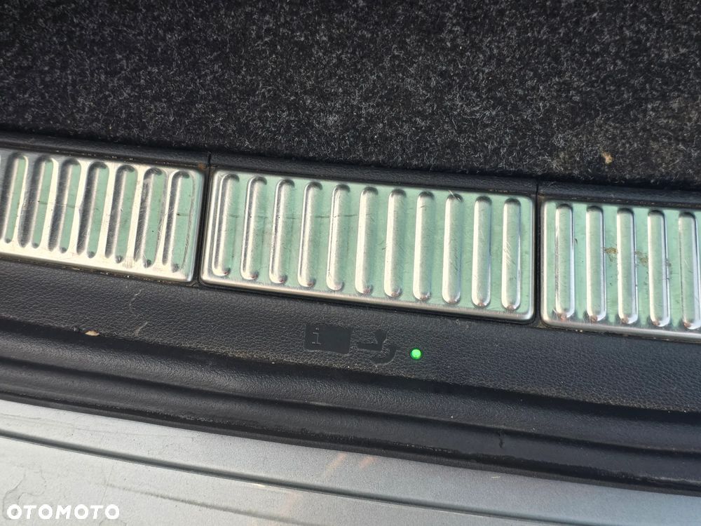 Skoda Superb 2.0 TDI 4x4 DSG L&K - 28