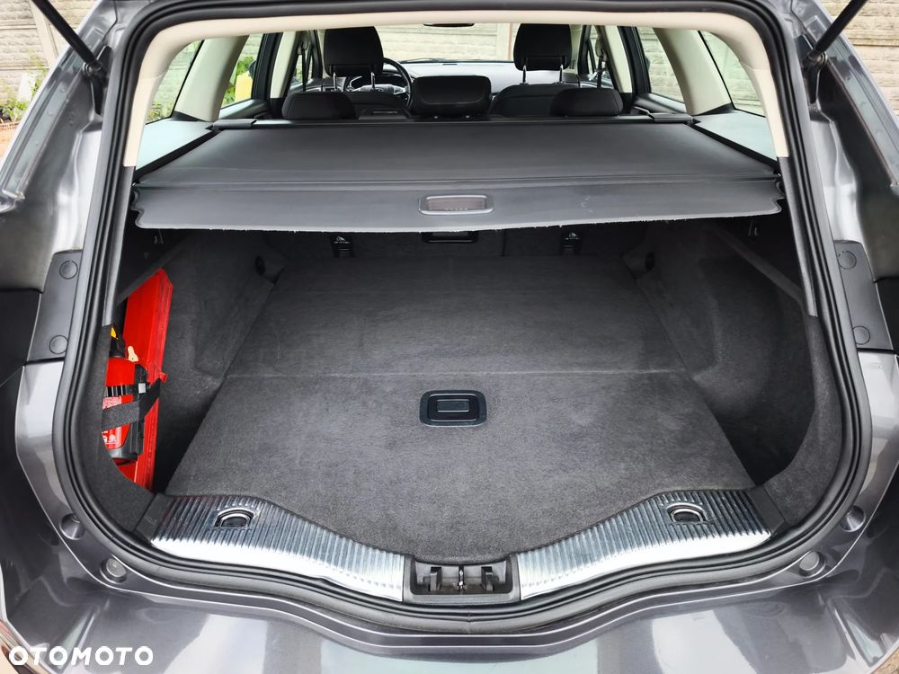 Ford Mondeo 2.0 TDCi ECOnetic Start-Stopp Titanium - 32