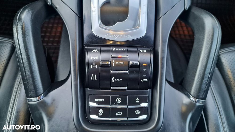 Porsche Cayenne 3.0TD TipTronic - 12