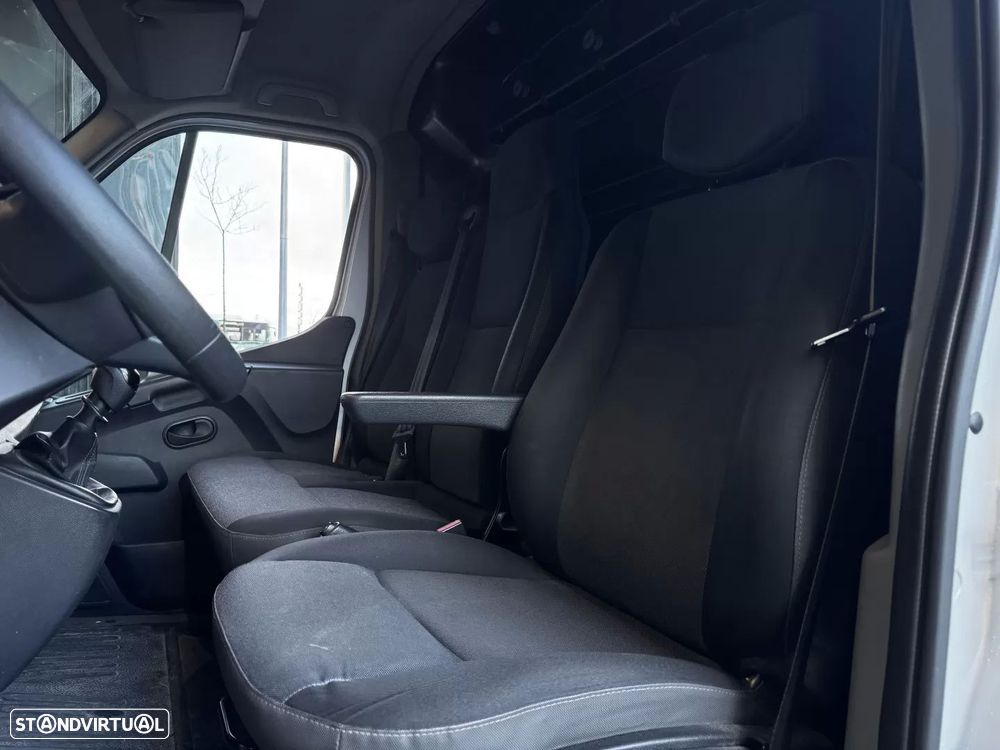 Renault 2.3 dci l2h2 3.5t ss - 25