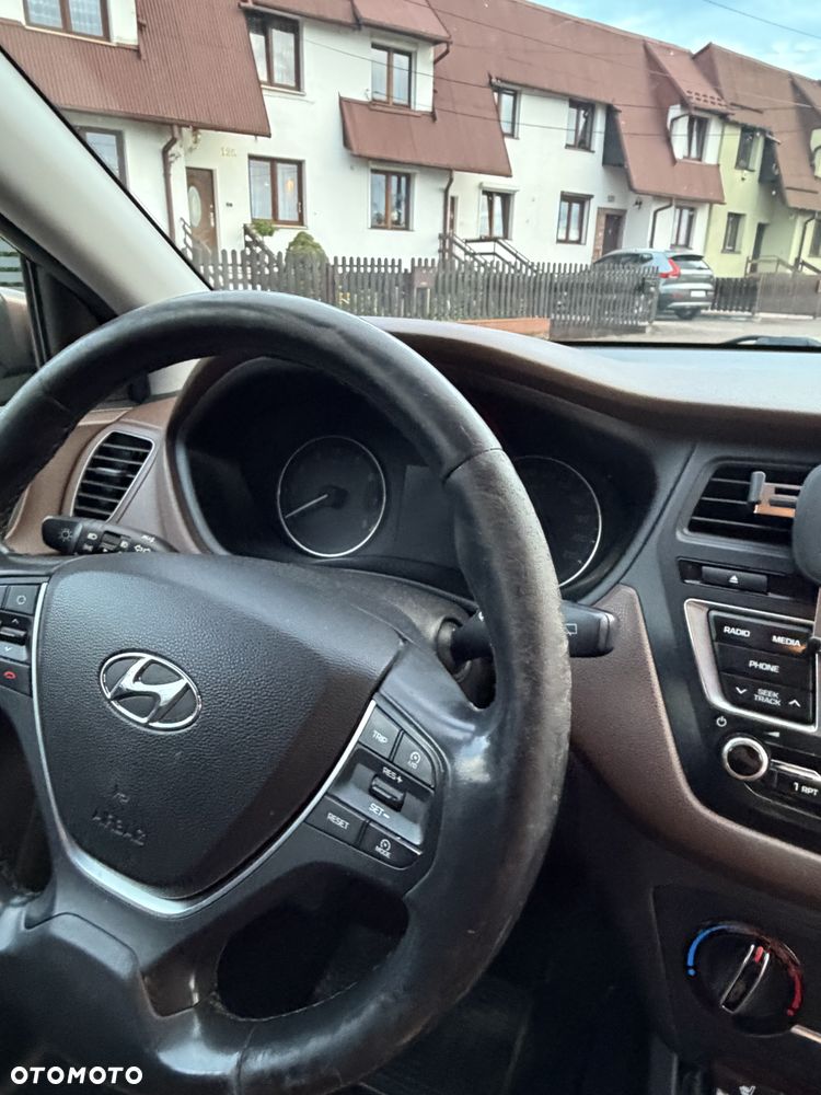 Hyundai i20 1.2 YES Plus - 21