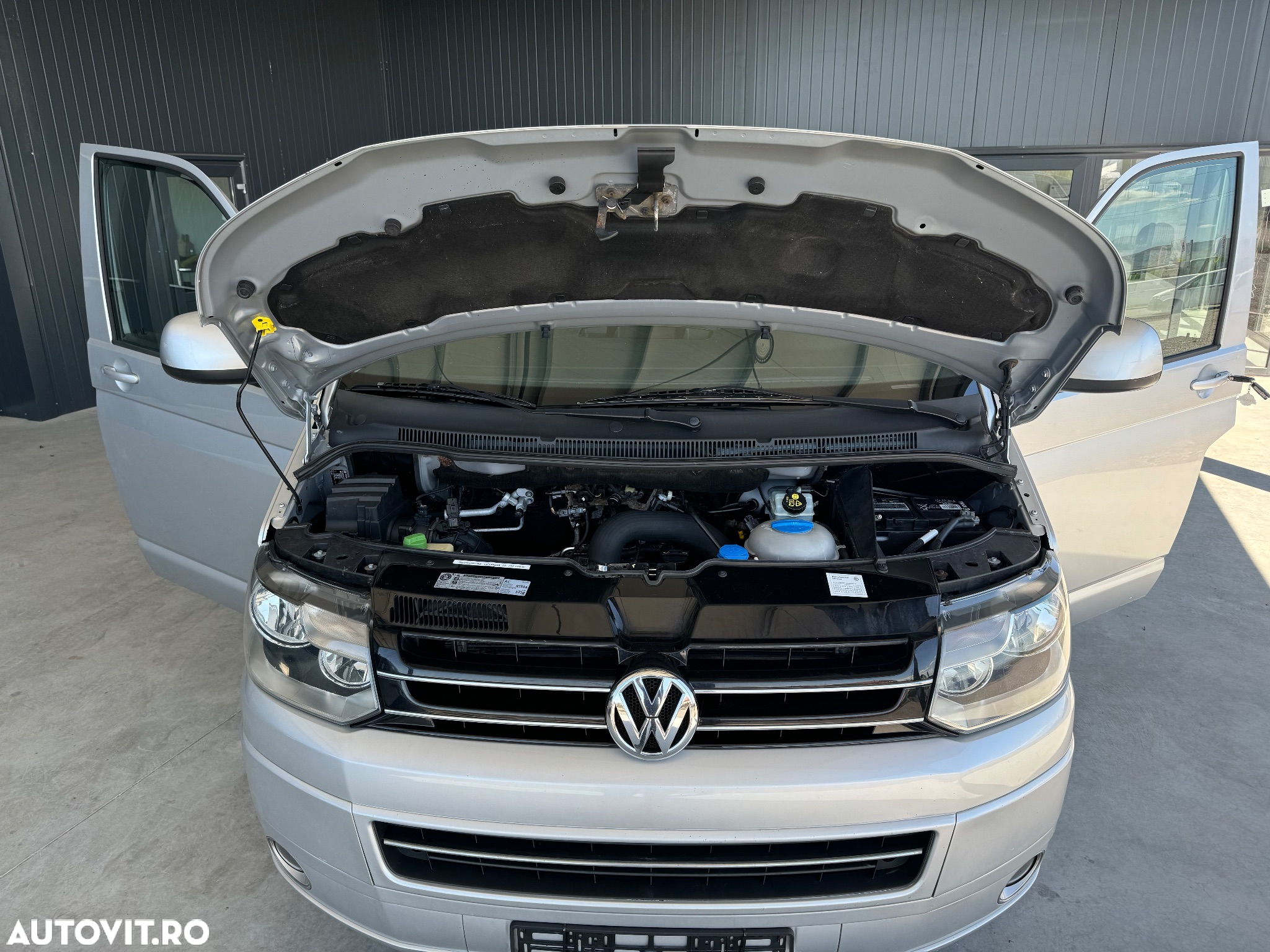 Volkswagen Transporter - 14
