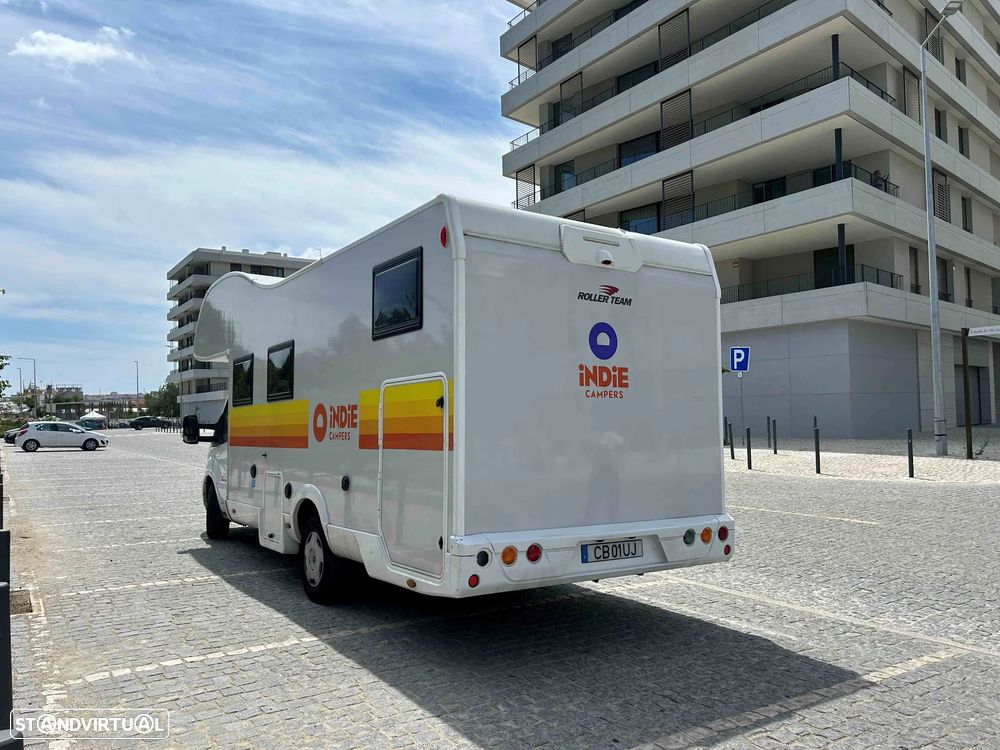 Ford Transit Roller Team Kronos 284M | Ford Transit 2.0 TDCi 165 CV Automática | 5 Lugares - 10