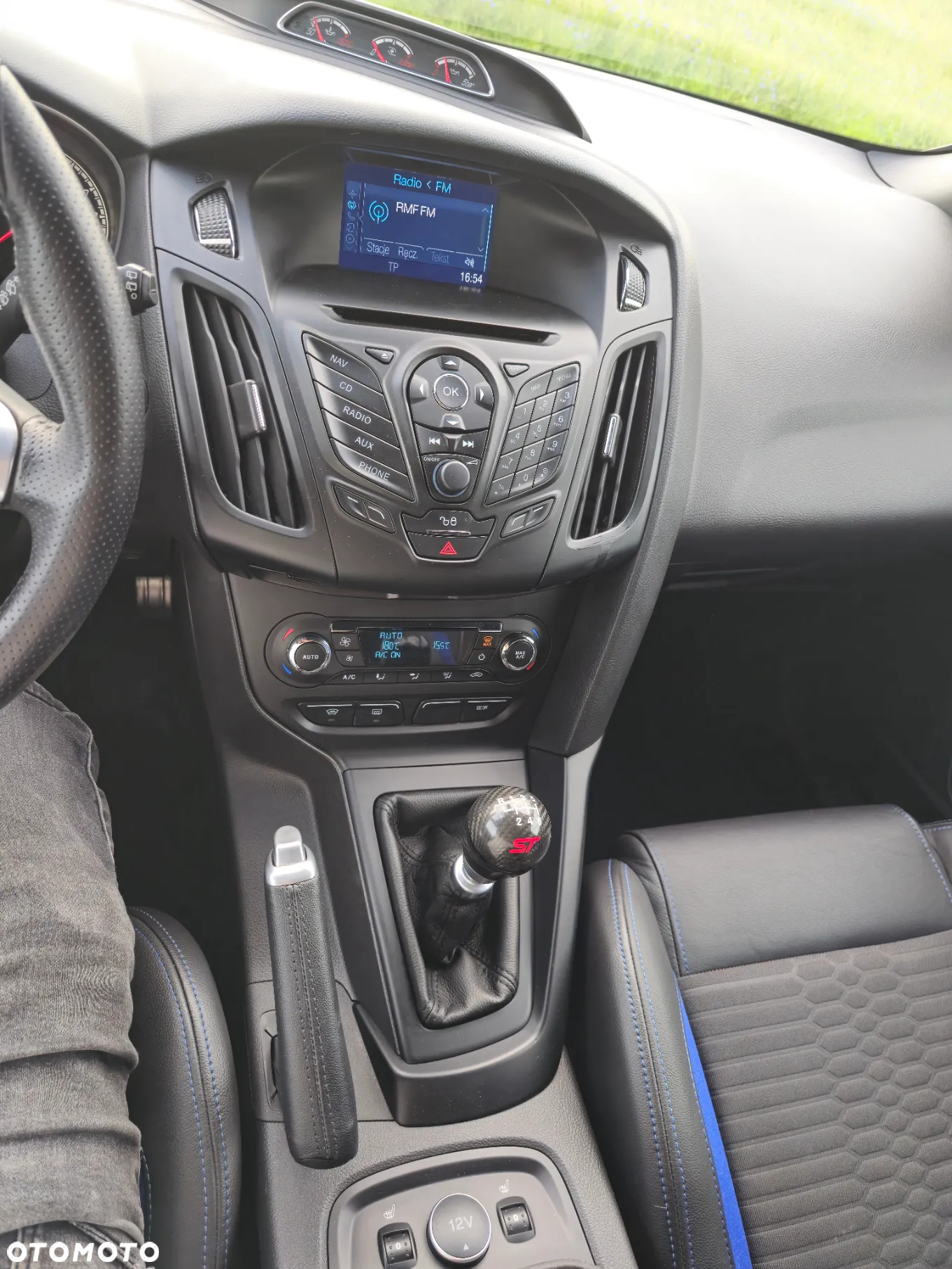Ford Focus 2.0 EcoBoost ST mit Leder-Sport-Paket - 9
