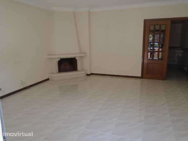Apartamento de 4 assoalhadas em Massama-6ªfase - Grande imagem: 4/12