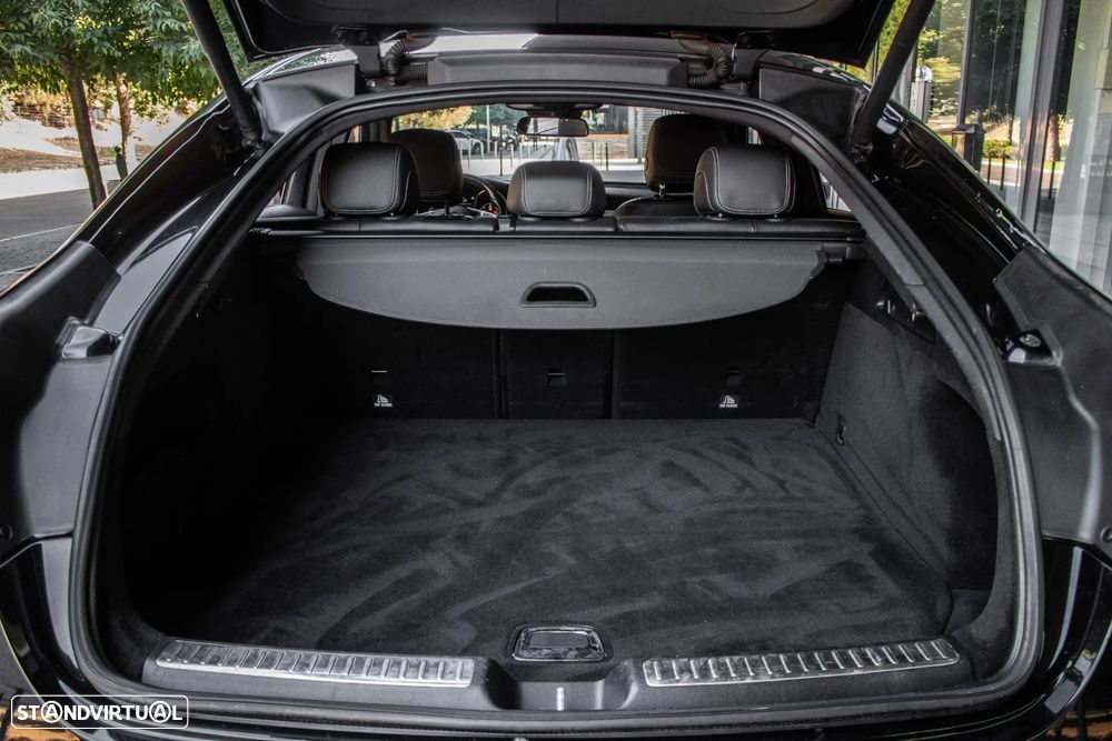 Mercedes-Benz GLC 250 d 4Matic 9G-TRONIC AMG Line - 32