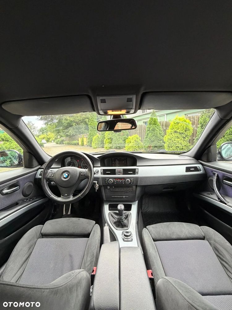 BMW Seria 3 318d DPF Edition Sport - 20