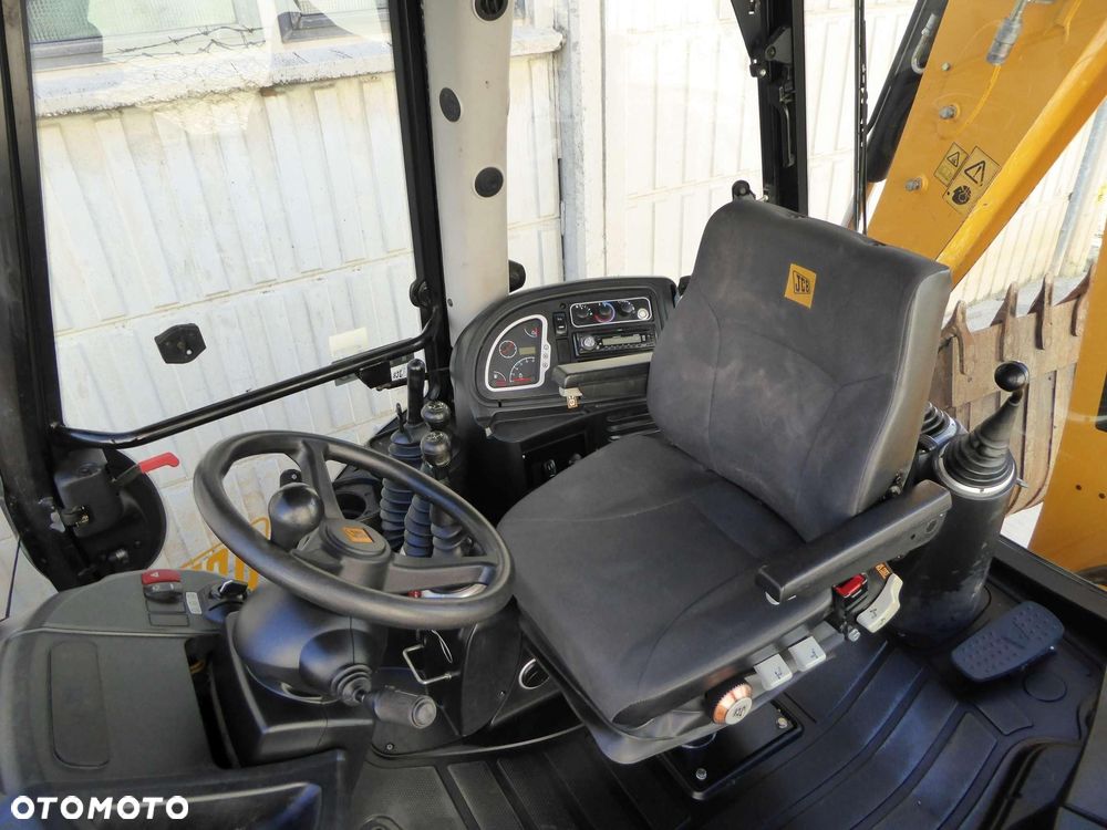JCB 3CX - 10