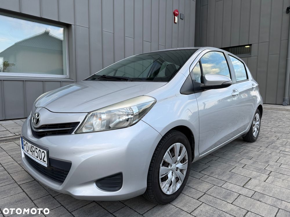 Toyota Yaris 1.33 Premium - 2