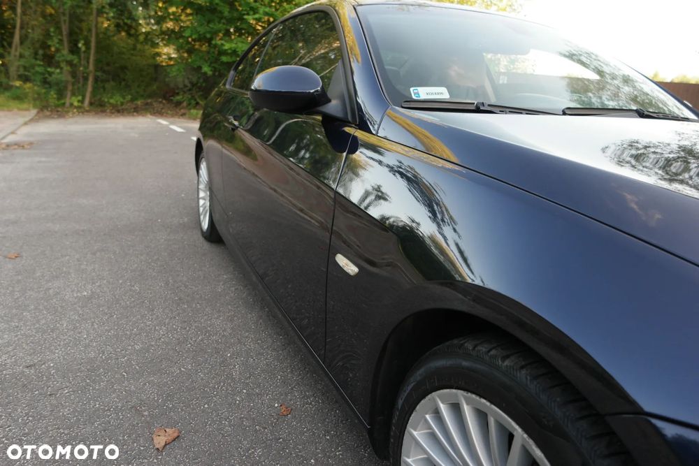 BMW Seria 3 - 16