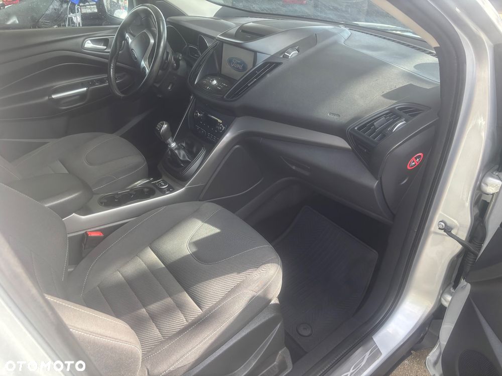 Ford Kuga 1.5 EcoBoost 2x4 SYNC - 28