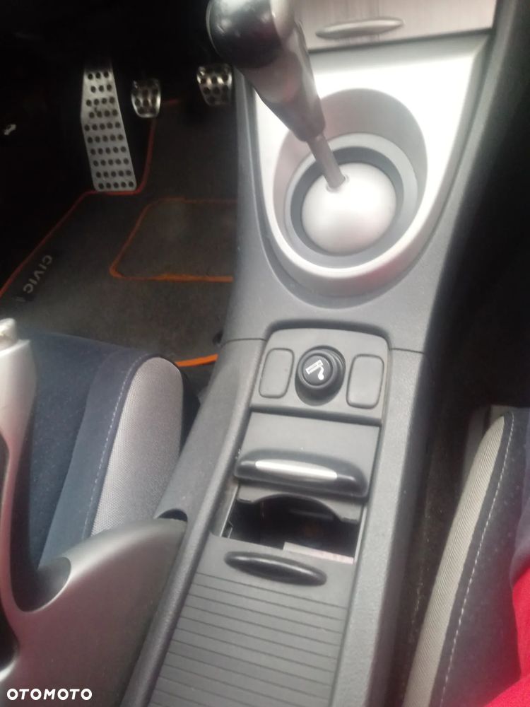 Honda Civic 1.4 Comfort - 31