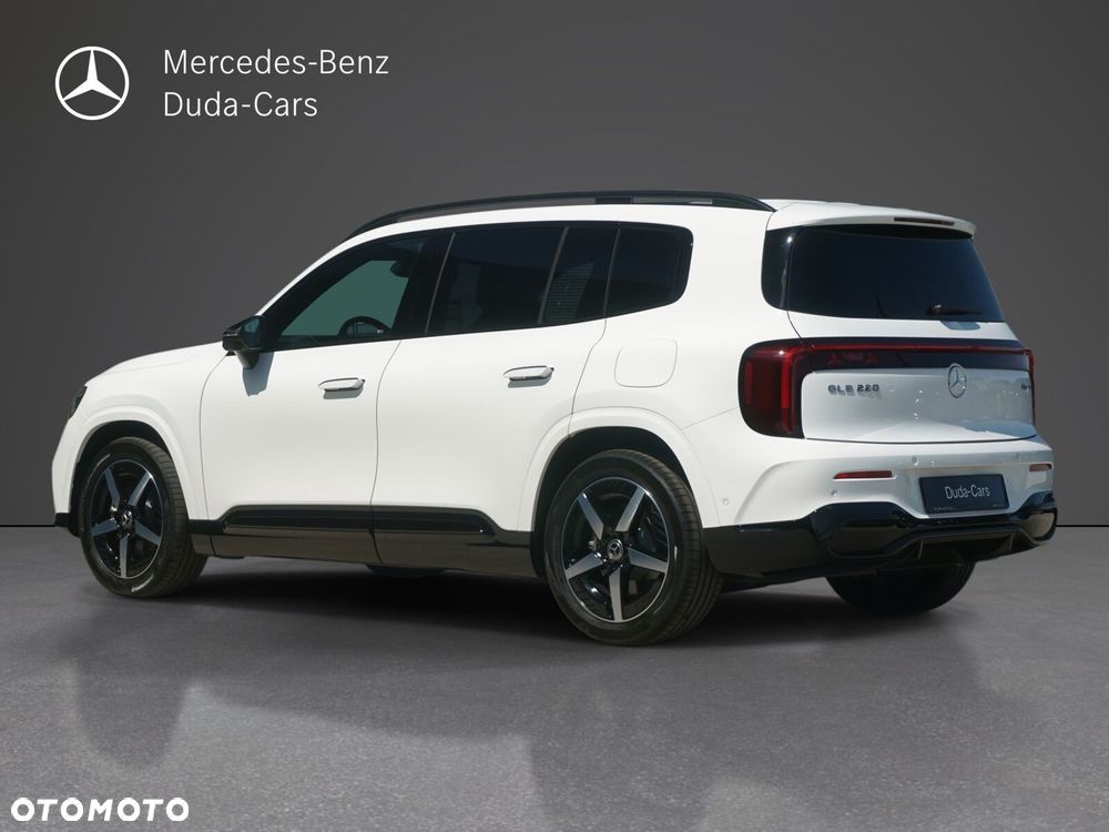 Mercedes-Benz GLB 220 mHEV 4-Matic 8G-eDCT - 4