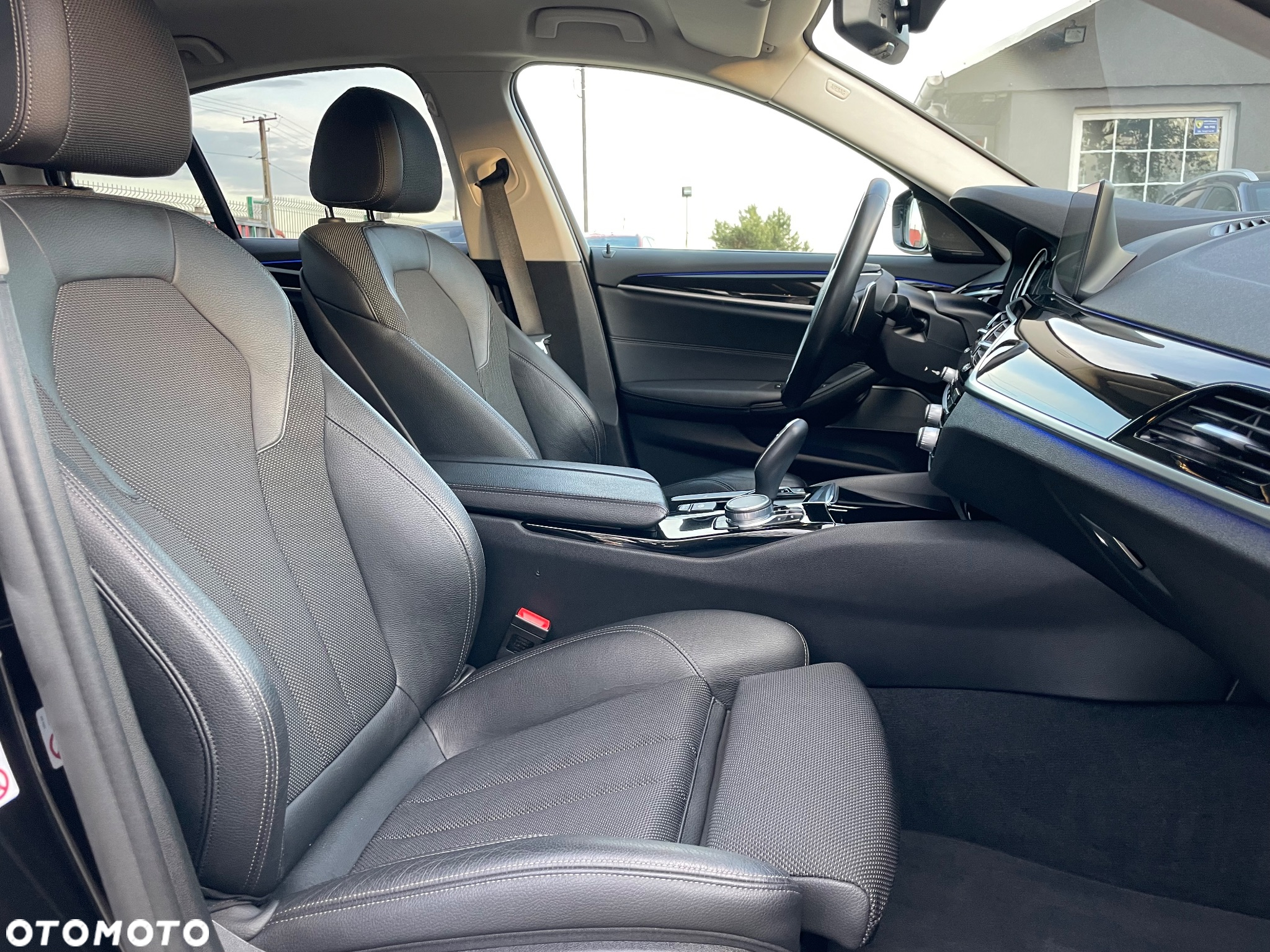 BMW Seria 5 530i xDrive Sport Line sport - 22