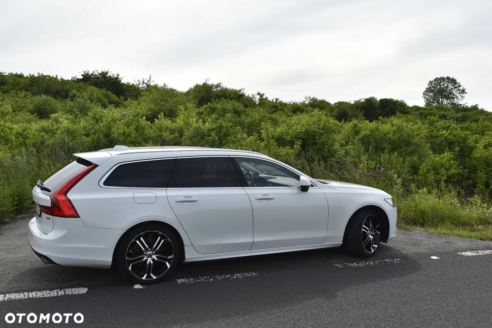 Volvo V90 D4 Momentum Pro - 37